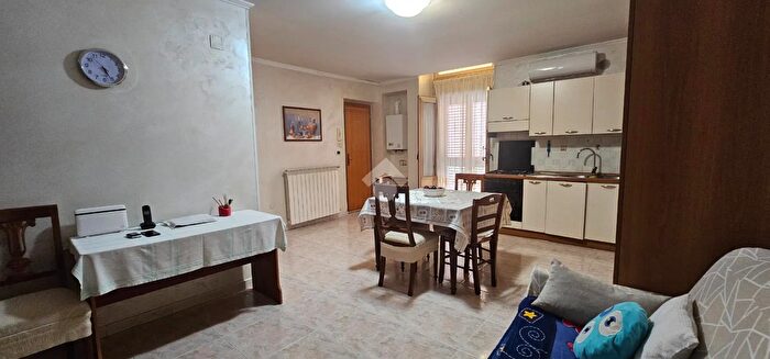 Casa trilocale in vendita in Via Magenta, Torremaggiore