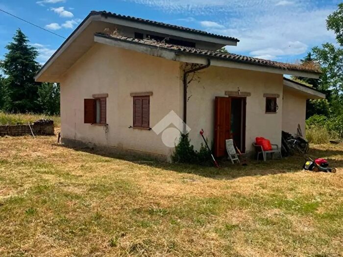 Casa quadrilocale in vendita in Contrada Mostaccino, Olevano Romano