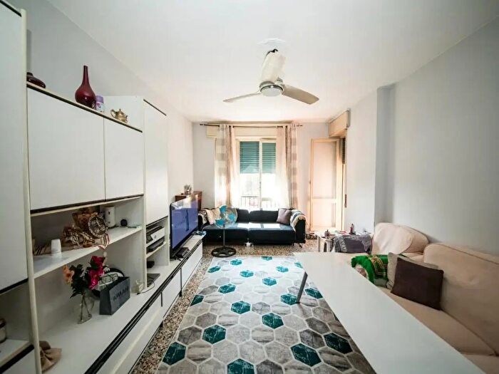 Appartamento trilocale in vendita in Via Betulle, Milano