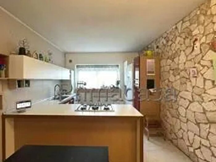 Casa con 5 locali in vendita in Piazza San Gregorio, Veronella