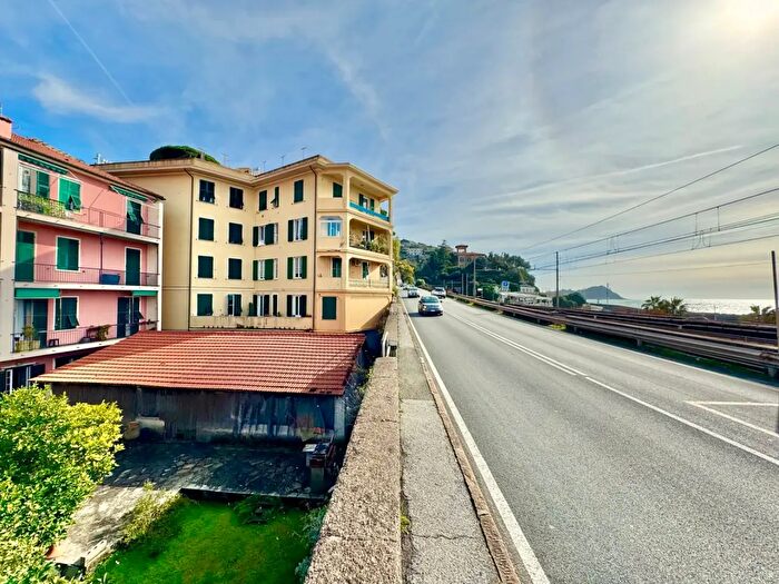 Appartamento trilocale in vendita in Via Brigate Partigiane a, Lavagna