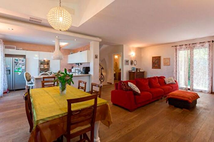 Casa con 5 locali in vendita in San Marino