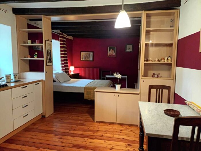 Appartamento monolocale in affitto in Via Vicolo Castello, Centro, Envie