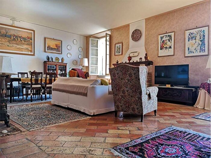 Appartamento trilocale in affitto in Via del Duomo, Centro Storico, Spoleto