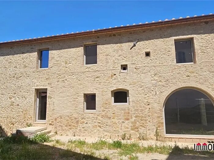 Casa con 10 locali in vendita in Poggibonsi