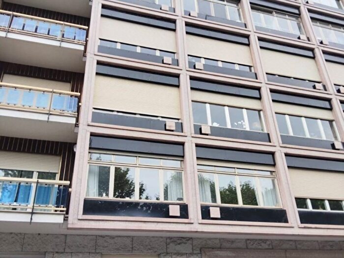 Appartamento trilocale in affitto in Largo Re Umberto, Crocetta, Torino