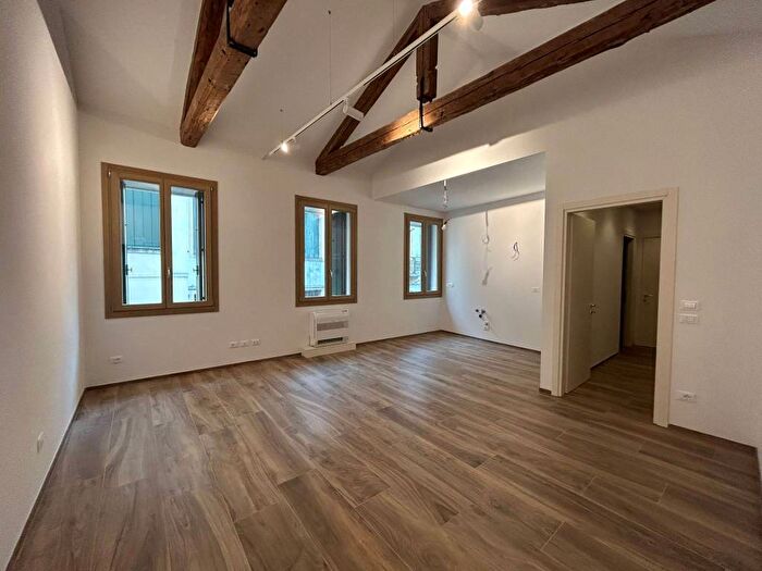 Appartamento con 5 locali in affitto in Piazza del Duomo, Piazze Duomo, Padova