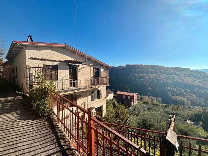 Appartamento bilocale in vendita in Via Tiballi, Poggio San Lorenzo