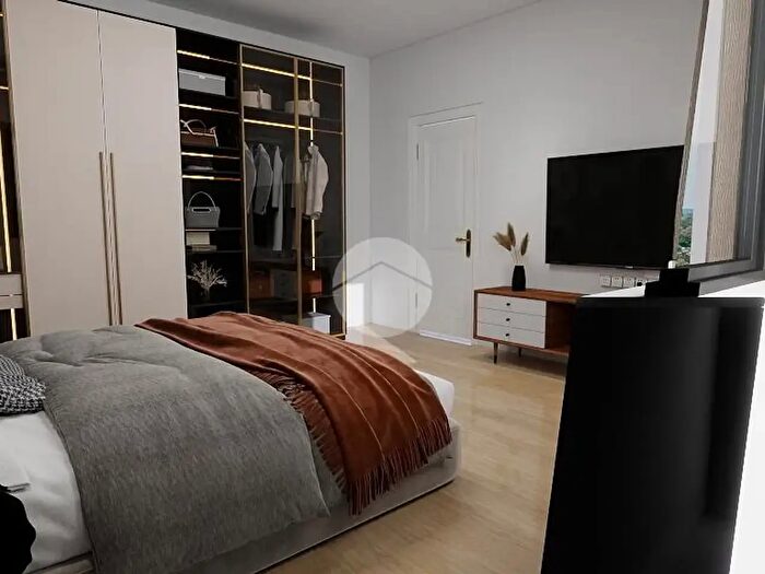 Appartamento trilocale in vendita in Via Arrigo Callegati, Ravenna