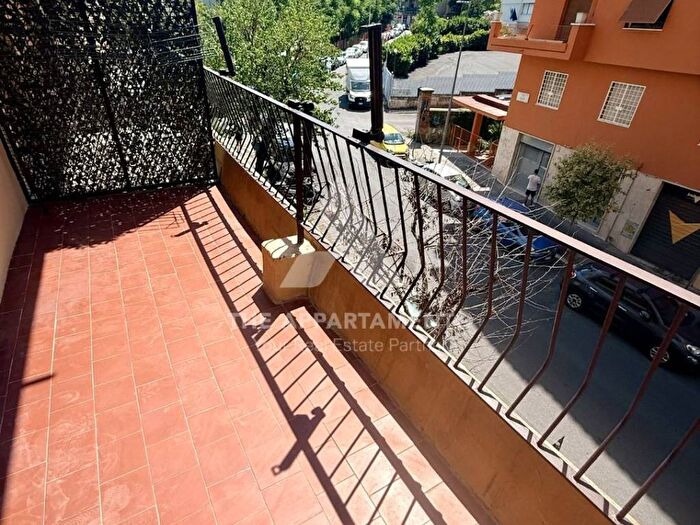 Appartamento trilocale in affitto in Via Tigrè, Africano Villa Chigi, Roma