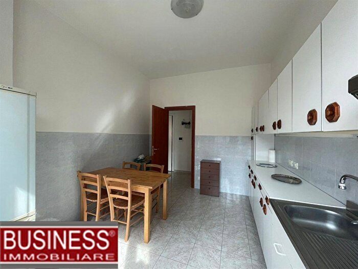 Appartamento trilocale in affitto in Viale Ortles, Ripamonti Fondazione Prada, Milano