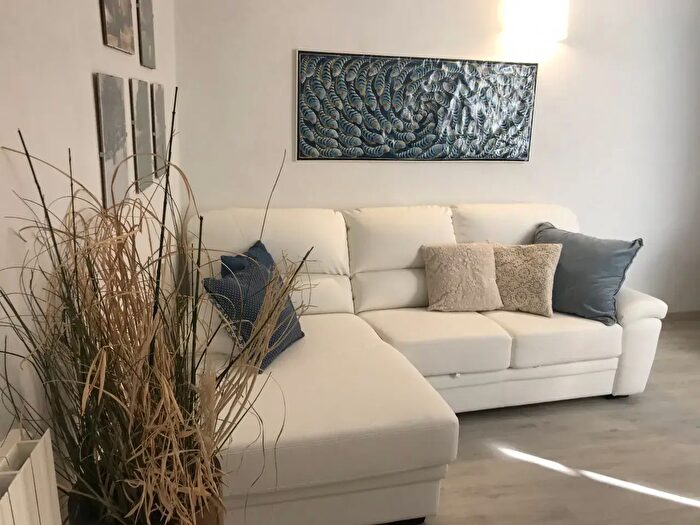 Appartamento bilocale in affitto in Via San Vincenzo, Genova