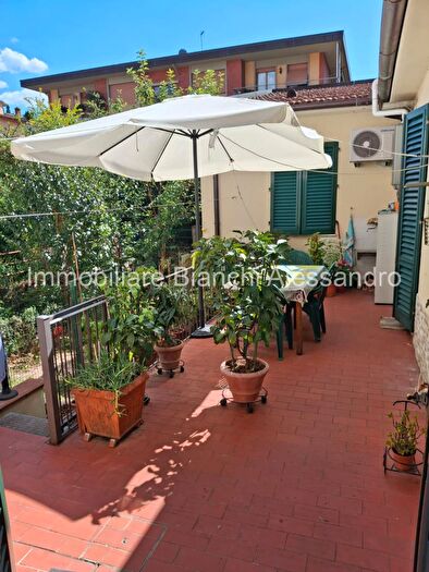 Appartamento con 6 locali in vendita in Via Roma, Bagno A Ripoli