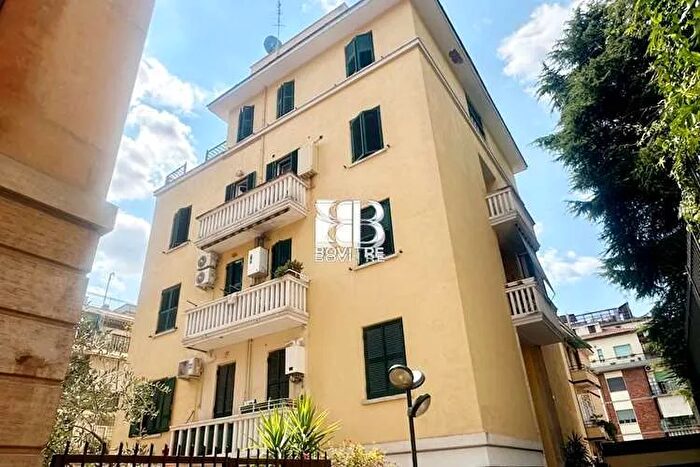 Appartamento bilocale in vendita in Roma