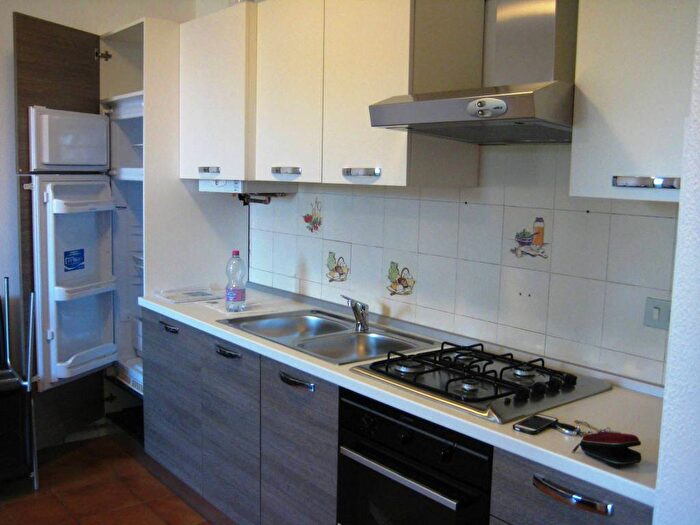 Appartamento bilocale in affitto in Via Orti, Centro, Agrate Brianza