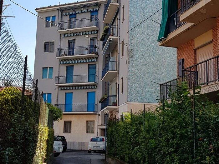 Appartamento bilocale in affitto in via canova, Ospedale, Asti