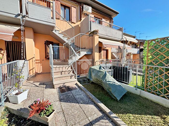 Appartamento trilocale in vendita in Strada Provinciale Carrate, Tavullia