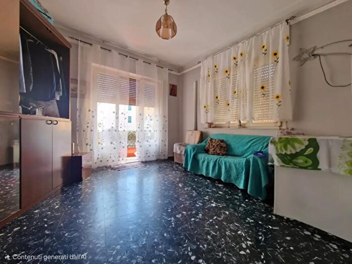 Appartamento trilocale in vendita in Carrara