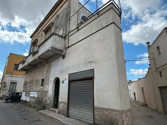 Appartamento con 5 locali in vendita in Via Filippo Bianchetti, Manduria