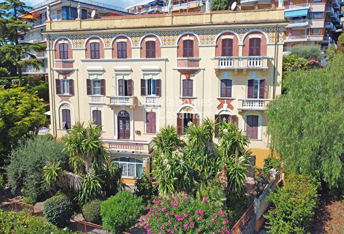Appartamento con 7 locali in vendita in Salita Grande Albergo, Sanremo