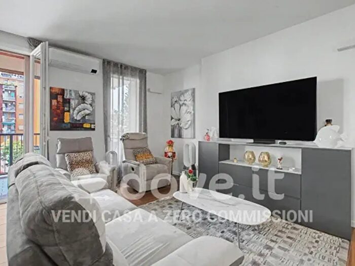 Appartamento trilocale in vendita in Via Antonio Aldini, Milano