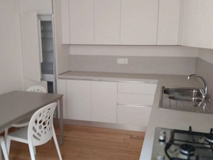 Appartamento con 5 locali in affitto in Via Pietro Antonio Bernardoni, Centro, Vignola
