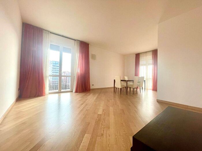 Appartamento quadrilocale in affitto in Via Ettore Romagnoli, Tripoli Soderini, Milano