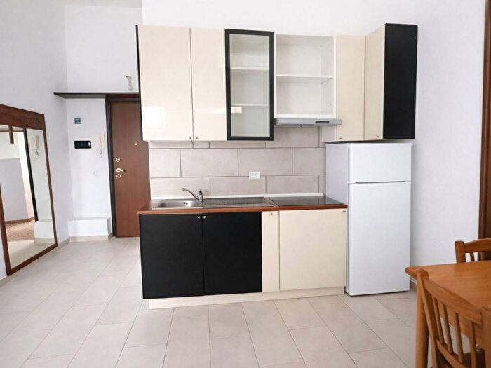 Appartamento bilocale in affitto in Viale Lombardia, Cusano Milanino