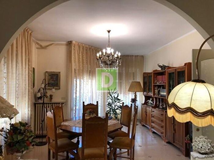 Appartamento quadrilocale in vendita in Viale Novembre, Saint Vincent