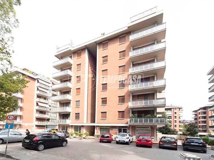 Appartamento trilocale in vendita in Via Enrico Toti, Perugia