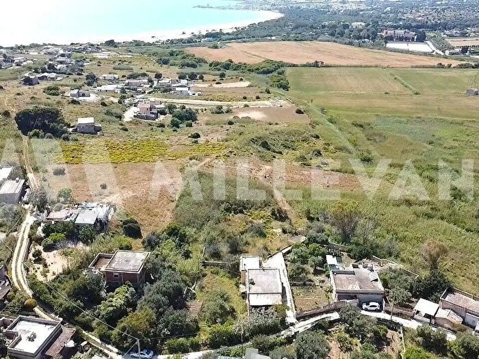 Casa con 5 locali in vendita in Scicli