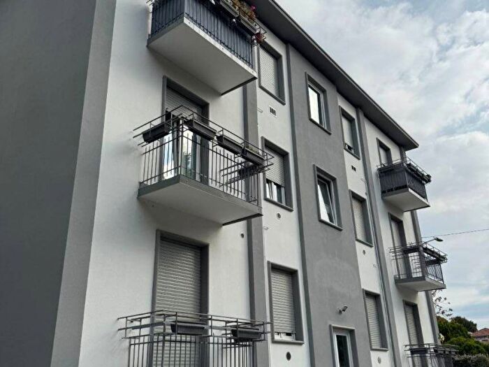 Appartamento trilocale in affitto in Via Lario, Arnate, Gallarate