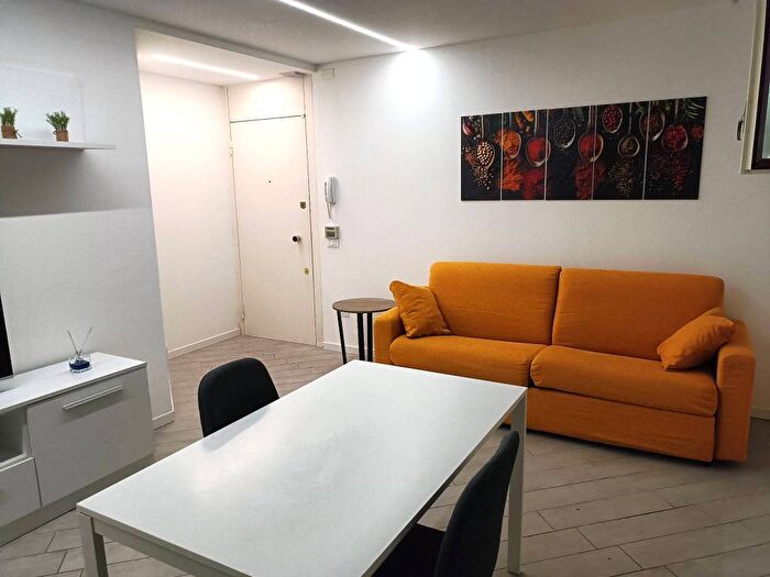 Appartamento bilocale in affitto in Via Guglielmo Marconi, Milano, Basiglio