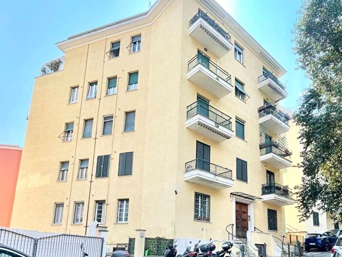 Appartamento bilocale in affitto in Viale Platone, Piazzale degli Eroi, Roma