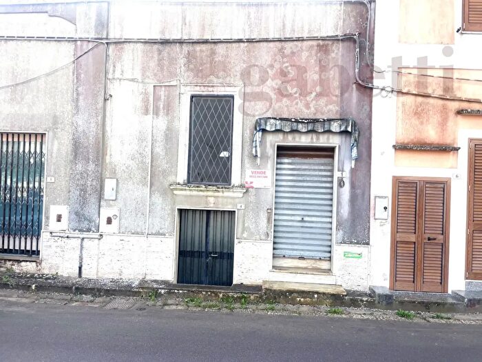 Casa trilocale in vendita in Piazza Indipendenza, Ortelle