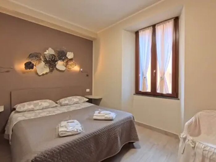 Casa con 5 locali in vendita in Piazza SantAgostino, Bagnoregio