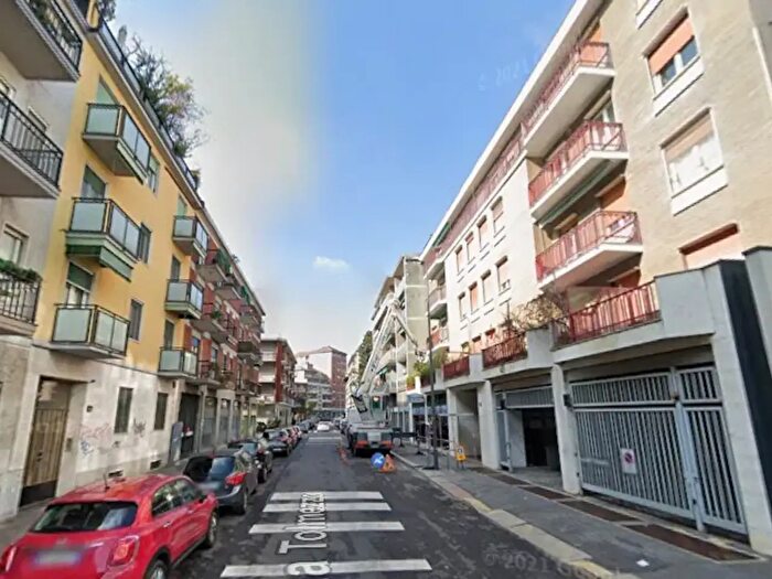 Appartamento bilocale in affitto in Via Tolmezzo, Milano