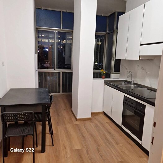 Appartamento quadrilocale in affitto in Via Cortemilia, Torino