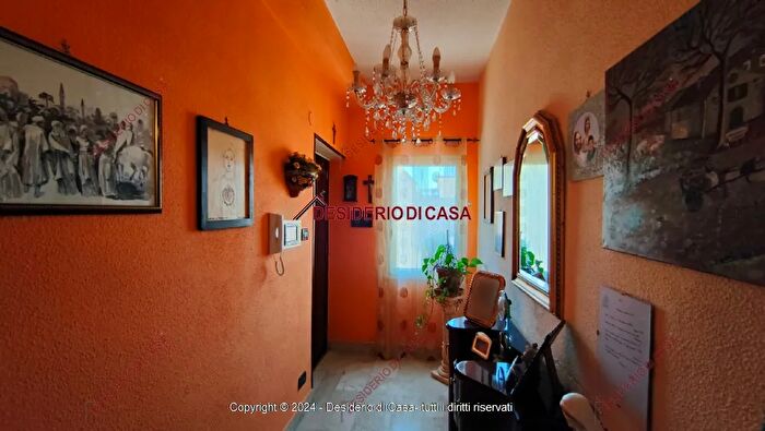 Appartamento con 5 locali in vendita in Palermo