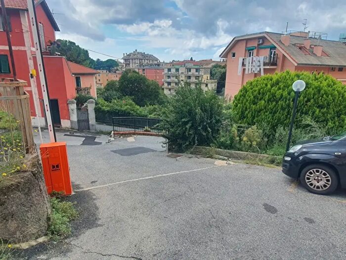 Appartamento con 5 locali in vendita in Corso Europa, Genova