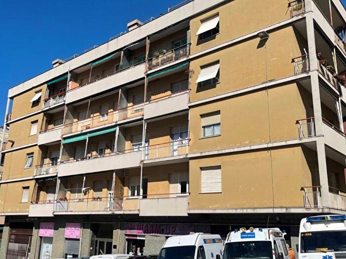 Appartamento quadrilocale in affitto in Via Angelo Scribanti, San Martino, Genova