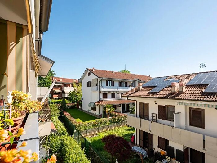 Case in Vendita e in Affitto - 3