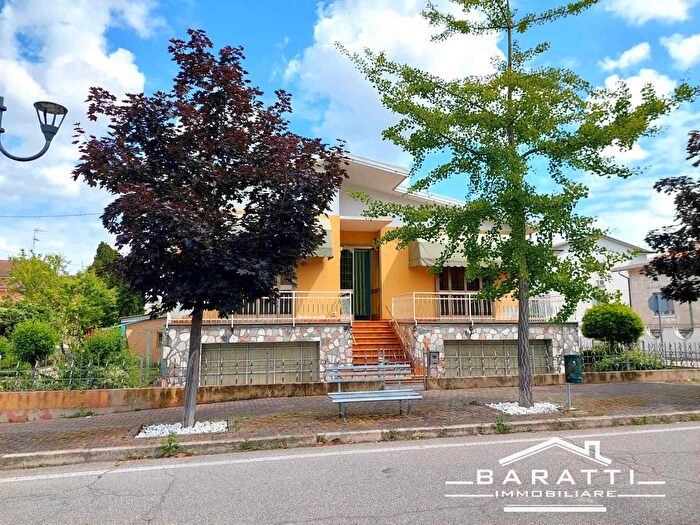 Case in Vendita e in Affitto - 2