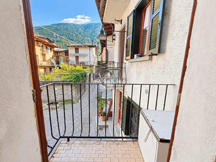 Case in Vendita e in Affitto - 2