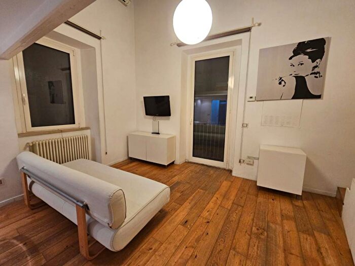 Appartamento bilocale in affitto in Via Ognissanti, Trani