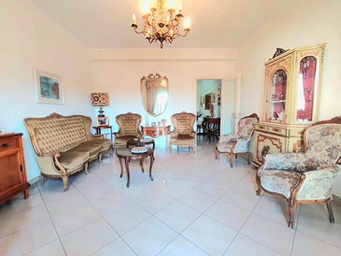 Appartamento quadrilocale in vendita in Via Sabotino, Bari