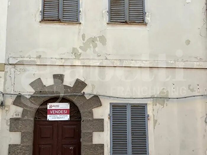 Casa con 7 locali in vendita in Corso Vittorio Emanuele, Ittiri