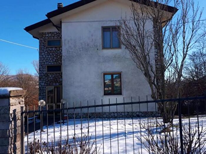 Appartamento con 5 locali in vendita in Via Le Pozzere, Castiglione Dei Pepoli