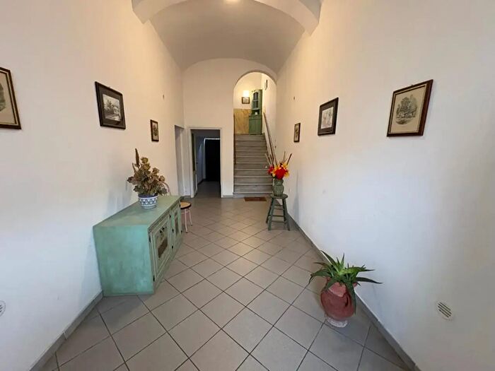 Appartamento con 5 locali in vendita in Empoli