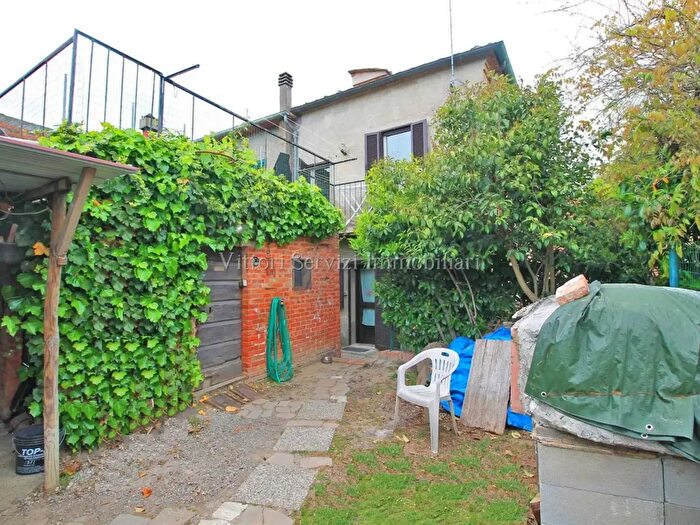 Casa con 5 locali in vendita in Via della Resistenza, Montepulciano